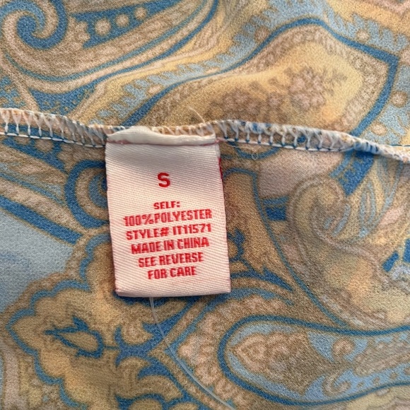 Lilly's Closet Women Blue Gold Pattern Top Size Small Shirt Collar Button Close - Picture 10 of 11